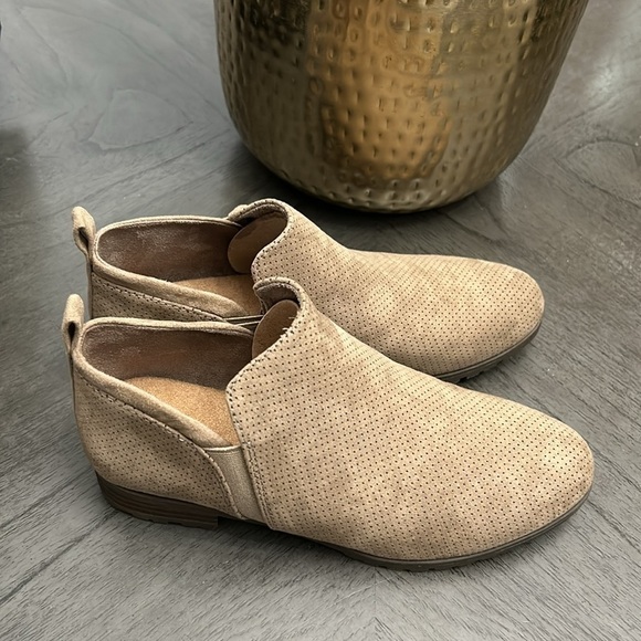 Women's Rollin Slip On Bootie - Picture 5 of 9